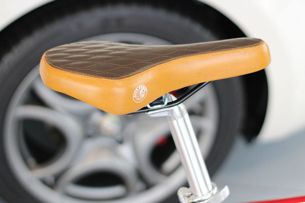 AlfaRomeo AL-TR247  株式会社オオトモ [ カタログサイト ]